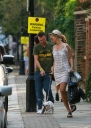 Sarah_Harding_and_Tom_Crane_walking_in_Soho_080809_14.jpg