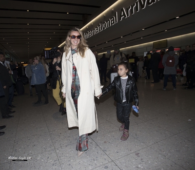 Nadine_Coyle_arrives_back_at_Heathrow_Airport_after_the_2019_series_of_I_m_A_Celebrity_____Get_Me_Out_Of_Here_11_12_19_281029.jpg