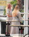 Имя файла=Press_interviews_at_the_Palazzo_Versace_hote_07_12_19_28629.jpg
Размер файла=131КБ
Размеры=634x795
Дата=Дек 13, 2019 Press_interviews_at_the_Palazzo_Versace_hote_07_12_19_28629.jpg