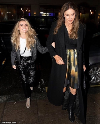 arriving_at_Nobu_London_26_01_20_28529.jpg