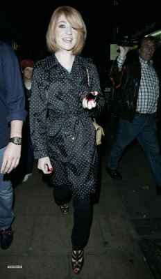 Nicola_Roberts_and_Charlie_outside_Mayfair_hotel_100809_127.jpg