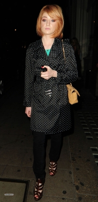 Nicola_Roberts_and_Charlie_outside_Mayfair_hotel_100809_153.jpg