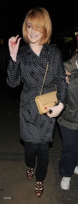 Nicola_Roberts_and_Charlie_outside_Mayfair_hotel_100809_154.jpg
