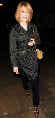 Nicola_Roberts_and_Charlie_outside_Mayfair_hotel_100809_165.jpg