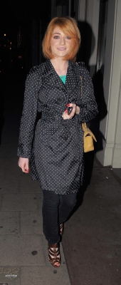 Nicola_Roberts_and_Charlie_outside_Mayfair_hotel_100809_192.jpg