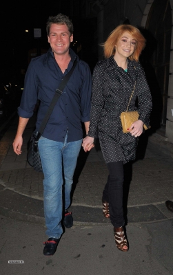 Nicola_Roberts_and_Charlie_outside_Mayfair_hotel_100809_202.jpg