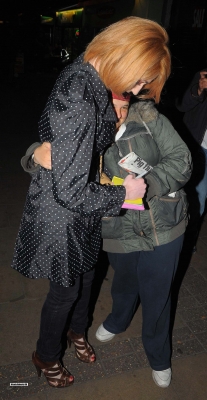 Nicola_Roberts_and_Charlie_outside_Mayfair_hotel_100809_203.jpg