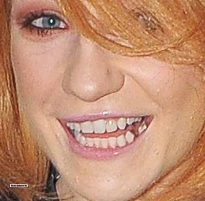 Nicola_Roberts_and_Charlie_outside_Mayfair_hotel_100809_205.jpg
