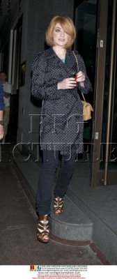 Nicola_Roberts_and_Charlie_outside_Mayfair_hotel_100809_33.jpg