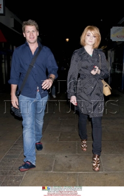 Nicola_Roberts_and_Charlie_outside_Mayfair_hotel_100809_38.jpg
