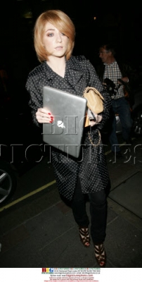 Nicola_Roberts_and_Charlie_outside_Mayfair_hotel_100809_45.jpg
