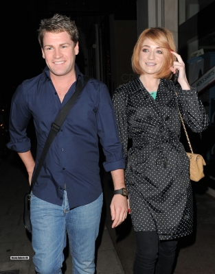 Nicola_Roberts_and_Charlie_outside_Mayfair_hotel_100809_63.jpg