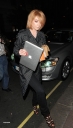 Имя файла=Nicola_Roberts_and_Charlie_outside_Mayfair_hotel_100809_57.jpg
Размер файла=391КБ
Размеры=1499x2623
Дата=Март 10, 2012 Nicola_Roberts_and_Charlie_outside_Mayfair_hotel_100809_57.jpg