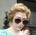 Nicola_Roberts_leaving_Mayfair_hotel_100809_30.jpg
