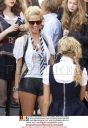 Sarah_Harding_on_set_of_St_Trinians_movie_100809_139.jpg