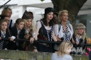 Sarah_Harding_on_set_of_St_Trinians_movie_100809_17.jpg