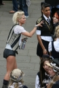 Sarah_Harding_on_set_of_St_Trinians_movie_100809_29.jpg