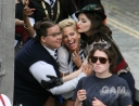 Sarah_Harding_on_set_of_St_Trinians_movie_100809_41.jpg