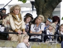 Sarah_Harding_on_set_of_St_Trinians_movie_100809_46.jpg