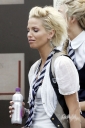Sarah_Harding_on_set_of_St_Trinians_movie_100809_97.jpg