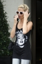 Имя файла=Sarah_Harding_on_her_way_to_a_hair_salon_on_140809_1.jpg
Размер файла=790КБ
Размеры=2400x3600
Дата=Март 10, 2012 Sarah_Harding_on_her_way_to_a_hair_salon_on_140809_1.jpg