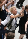 Sarah_Harding_on_set_at_Liverpool_Street_Station_160809_13.jpg