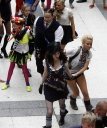 Имя файла=Sarah_Harding_on_set_at_Liverpool_Street_Station_160809_180.jpg
Размер файла=623КБ
Размеры=1699x2021
Дата=Март 10, 2012 Sarah_Harding_on_set_at_Liverpool_Street_Station_160809_180.jpg