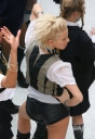 Sarah_Harding_on_set_at_Liverpool_Street_Station_160809_19.jpg