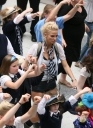 Sarah_Harding_on_set_at_Liverpool_Street_Station_160809_21.jpg