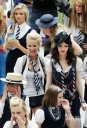 Имя файла=Sarah_Harding_on_set_at_Liverpool_Street_Station_160809_237.jpg
Размер файла=626КБ
Размеры=1699x2489
Дата=Март 10, 2012 Sarah_Harding_on_set_at_Liverpool_Street_Station_160809_237.jpg