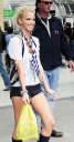 Sarah_Harding_on_set_at_Liverpool_Street_Station_160809_260.jpg