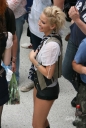 Sarah_Harding_on_set_at_Liverpool_Street_Station_160809_29.jpg