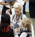 Имя файла=Sarah_Harding_on_set_at_Liverpool_Street_Station_160809_364.jpg
Размер файла=388КБ
Размеры=1699x1803
Дата=Март 10, 2012 Sarah_Harding_on_set_at_Liverpool_Street_Station_160809_364.jpg
