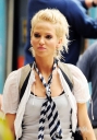 Имя файла=Sarah_Harding_on_set_at_Liverpool_Street_Station_160809_372.jpg
Размер файла=754КБ
Размеры=1699x2434
Дата=Март 10, 2012 Sarah_Harding_on_set_at_Liverpool_Street_Station_160809_372.jpg