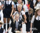 Имя файла=Sarah_Harding_on_set_at_Liverpool_Street_Station_160809_81.jpg
Размер файла=280КБ
Размеры=1699x1444
Дата=Март 10, 2012 Sarah_Harding_on_set_at_Liverpool_Street_Station_160809_81.jpg