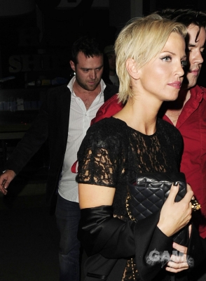 Sarah_Harding_seen_leaving_Nobu_130809_61.jpg