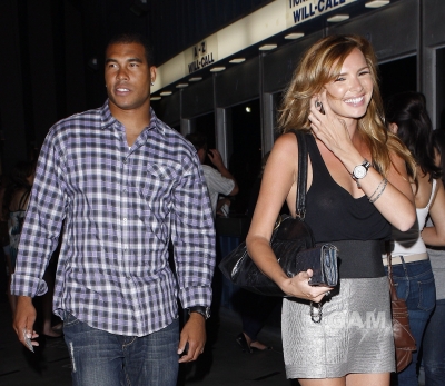 Nadine_Coyle_with_boyfriend_Jason_at_concert_in_LA_22_08_09_281929.JPG