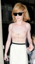 Nicola_Roberts_leaves_Mayfair_hotel_260809_2.jpg