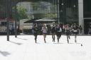 Имя файла=Sarah_Harding_filming_St_Trinians_2_on_Londons_Southbank_270809_255.jpg
Размер файла=319КБ
Размеры=1699x1133
Дата=Март 10, 2012 Sarah_Harding_filming_St_Trinians_2_on_Londons_Southbank_270809_255.jpg