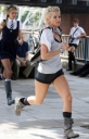 Имя файла=Sarah_Harding_filming_St_Trinians_2_on_Londons_Southbank_270809_36.jpg
Размер файла=352КБ
Размеры=1699x2626
Дата=Март 10, 2012 Sarah_Harding_filming_St_Trinians_2_on_Londons_Southbank_270809_36.jpg