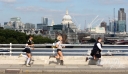 Имя файла=Sarah_Harding_filming_St_Trinians_2_on_Londons_Southbank_270809_57.jpg
Размер файла=270КБ
Размеры=1699x995
Дата=Март 10, 2012 Sarah_Harding_filming_St_Trinians_2_on_Londons_Southbank_270809_57.jpg