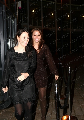 Kimberley_Spends_An_Evening_At_The_Oracle_Bar_231206_8.jpg