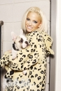 Hello_Magazine_-_Tour_special_12_05_09_28.jpg