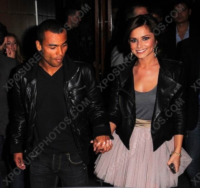 Cheryl__Ashley_leaving_Zuma_Resturant_100909_1.jpg