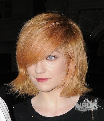 Nicola_Roberts_leaving_Nobu_090909_3.jpg