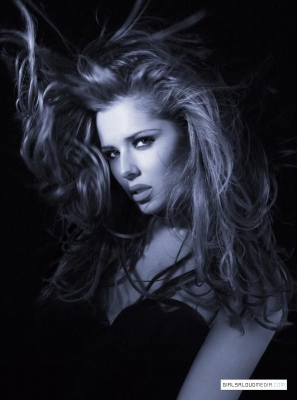 Girls_Aloud_-_Out_of_Control_and_Tangled_Up_Tour_Shoots_282229.jpg