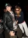 Girls_Aloud_arrive_back_at_hotel_in_Leeds_220409_11.jpg