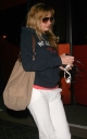 Girls_Aloud_arrive_back_at_hotel_in_Leeds_220409_16.JPG