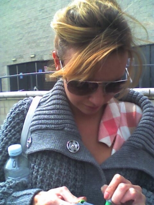 Girls_Aloud_arriving_at_the_Odyssey_arena_Belfast_280409_4.jpg