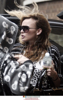 Girls_Aloud_arriving_for_rehearsals_at_a_studio_in_London_260309_20.jpg